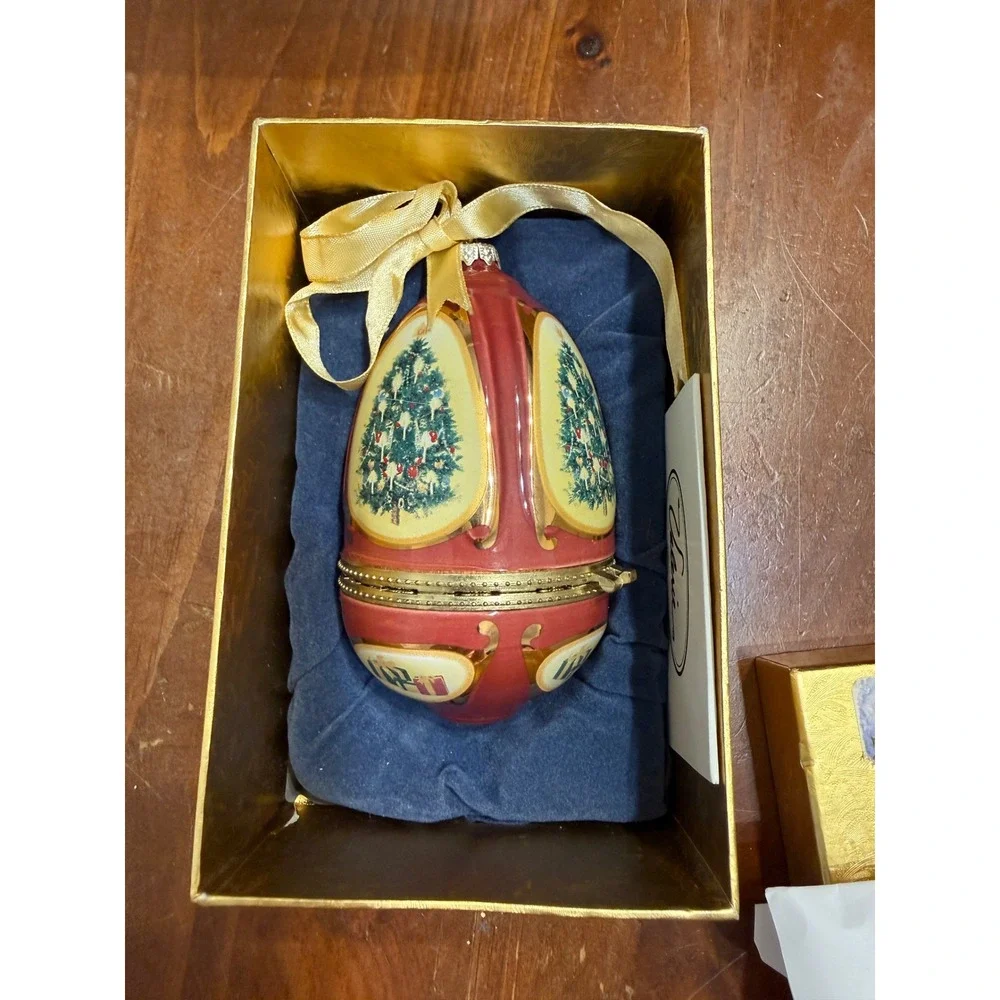 Mr. Christmas Musical Egg Ornament Red Gold Faberge Style 2007 Holiday Decor